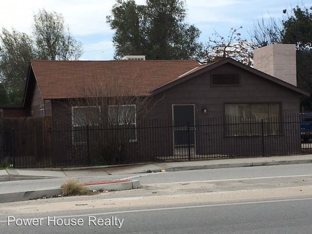 Building Photo - 325 Fairfax Rd