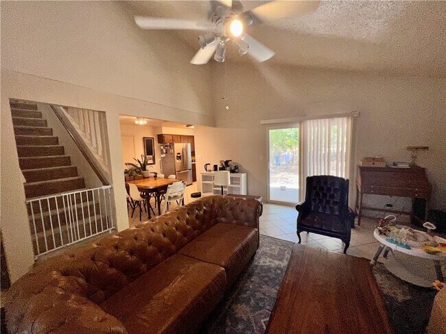 Building Photo - 6605 Danwood Dr