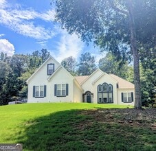 Building Photo - 110 Lyndhurst Way