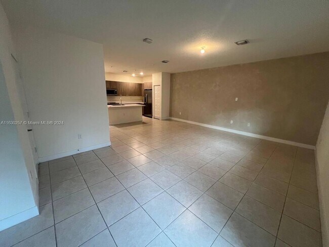 Foto del edificio - 4675 NW 84th Ave