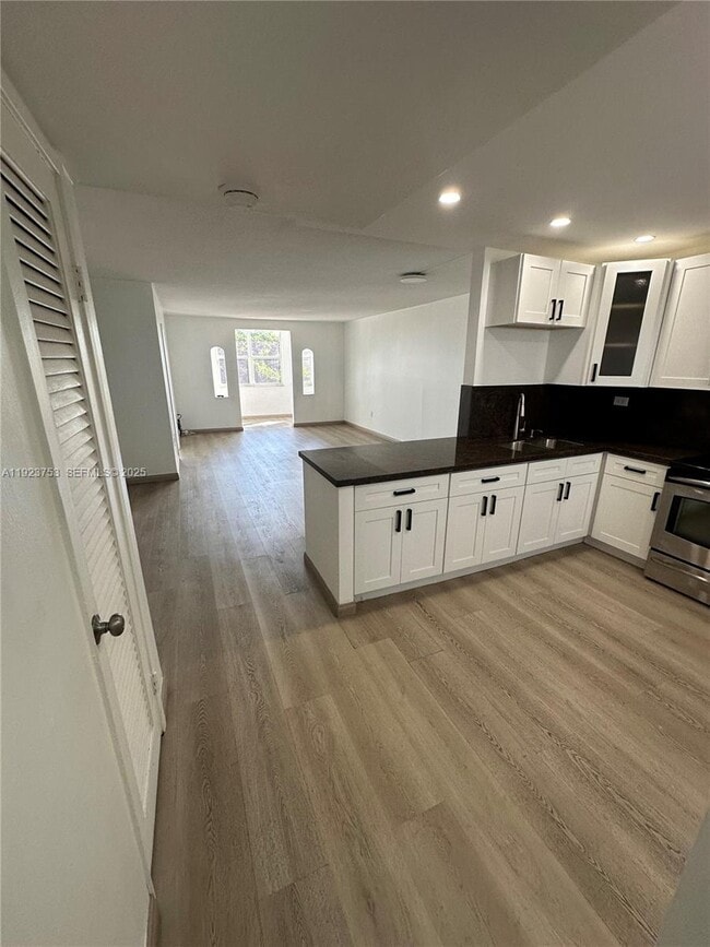 Building Photo - 1660 NE 191st St