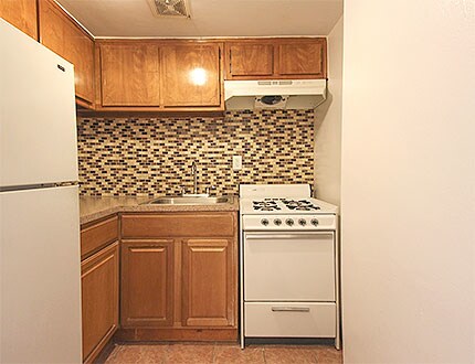 Primary Photo - 224-10 Jamaica Ave