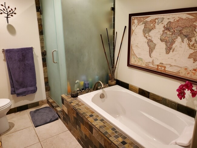 Building Photo - 11946 Dorothy St