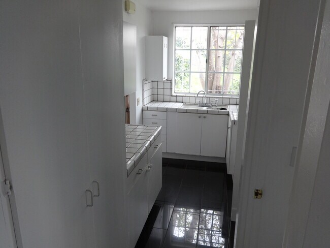 Cocina - 3801 Ramboz Dr