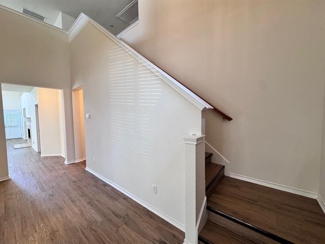 Foto del edificio - 1317 Hazelwood Dr