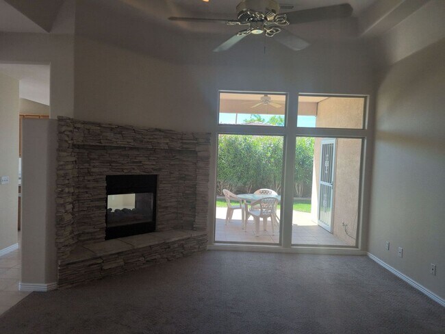 Foto del edificio - Spacious and Inviting 3-bedroom