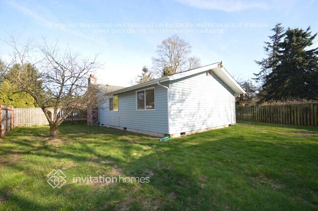 Building Photo - 518 190th St Ct E
