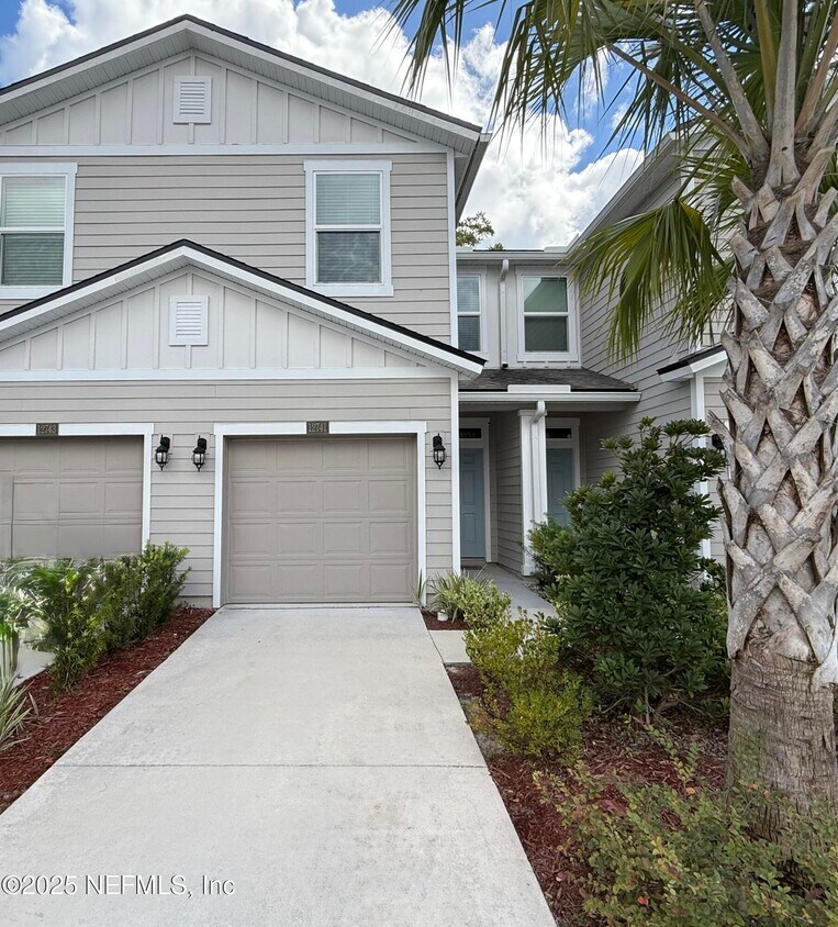 Foto principal - 12741 Barrack Ln