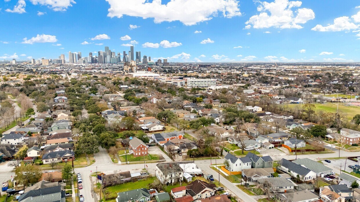 Foto principal - 751 Dumble St