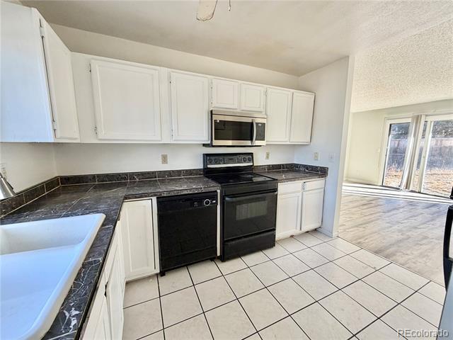 Foto del edificio - 5842 S Malaya Ct