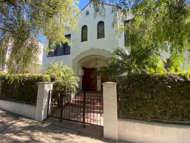 Building Photo - 508 N Spaulding Ave