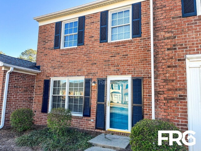 Foto del edificio - 2700 Thackery Rd