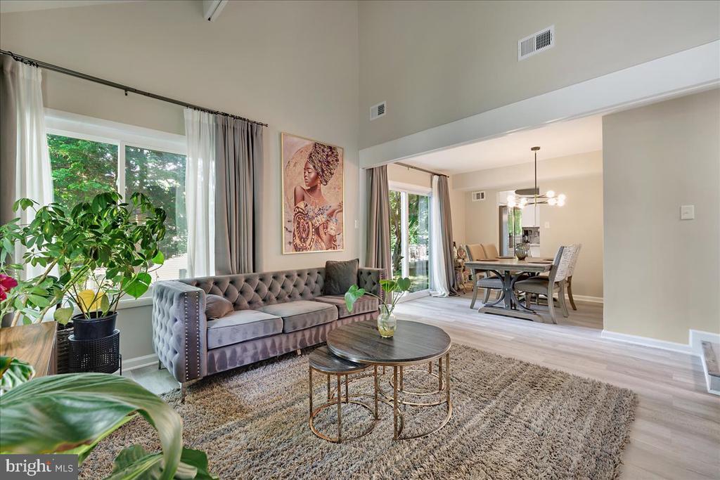 Foto principal - 8713 Baskerville Pl