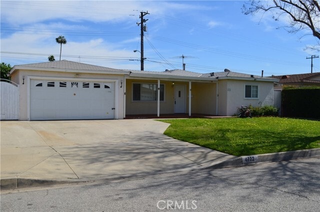 Building Photo - 4722 N Fircroft Ave