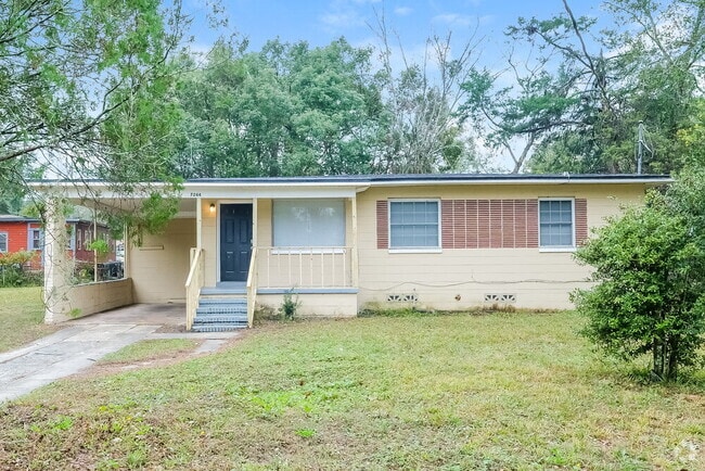 Building Photo - 7244 Rhode Island Dr E