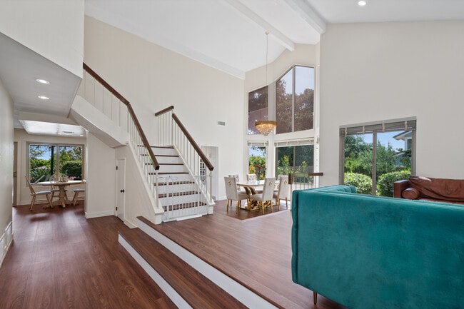 Foto del edificio - 124 Sequoia Ct