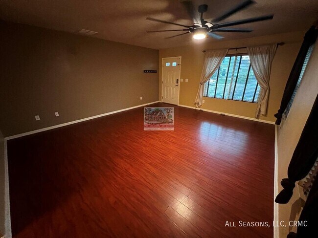 Foto del edificio - 7964 Campground Dr