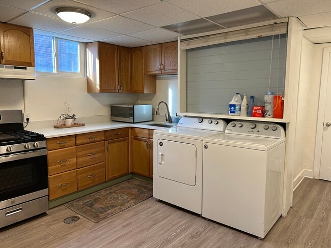 Kitchen/Laundry - 1130 E Garfield Ave
