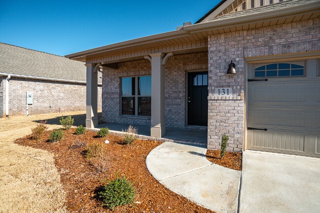 Building Photo - 131 Rio Grande Wy