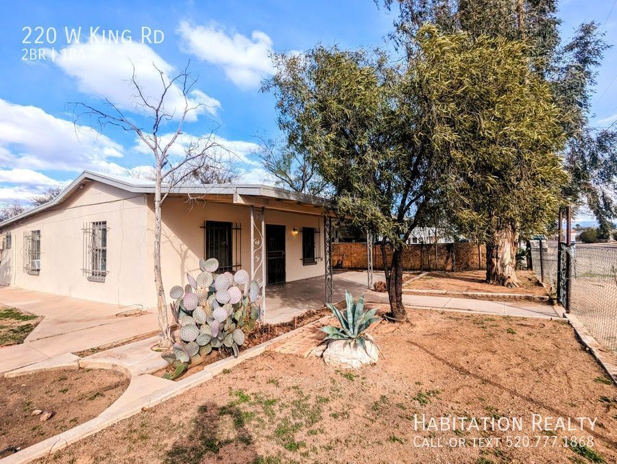 Foto principal - Cozy Vintage 2Bd/1Ba Home, with a Spacious...