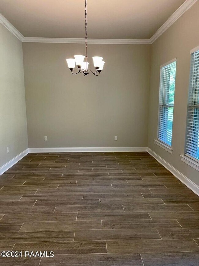Building Photo - 3 Bed 2 Bath Home for Rent