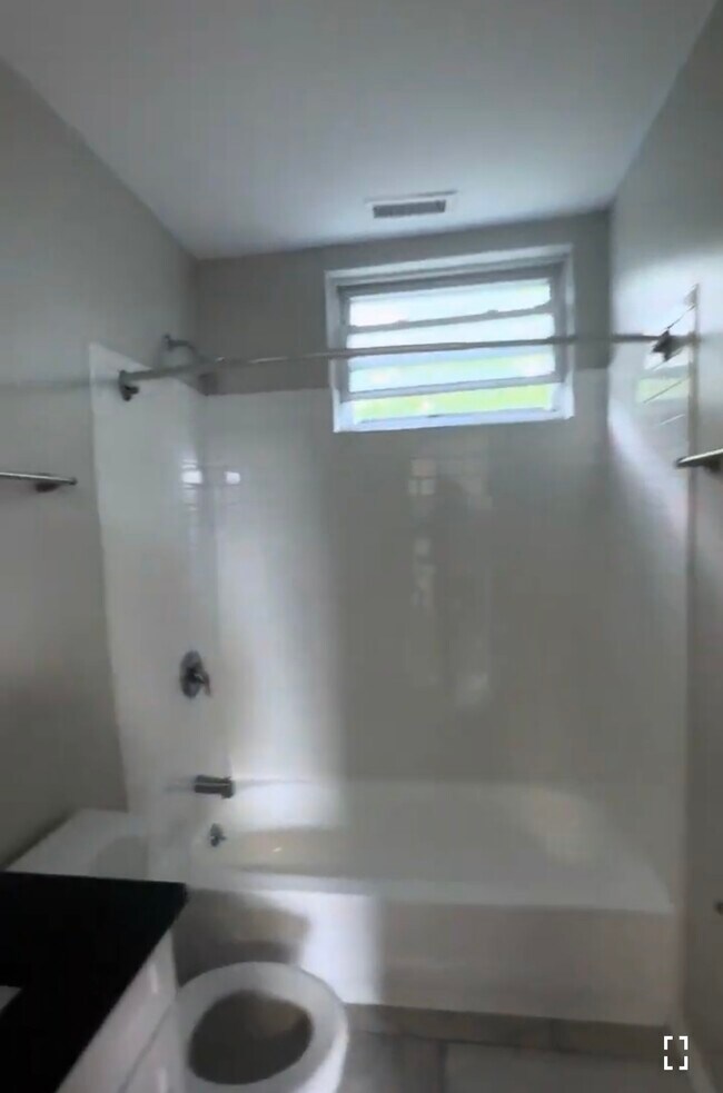 Foto del edificio - 1835 N Paulina St