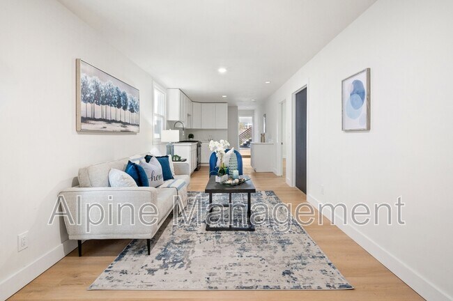 Foto del edificio - 830A 47th Street