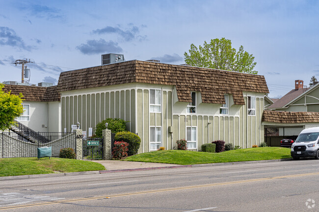 Alternate Building View - Outrigger Apartments