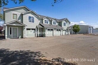 Building Photo - 1613 W Lee St