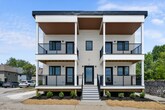 Foto principal - 1295 Holmden Ave