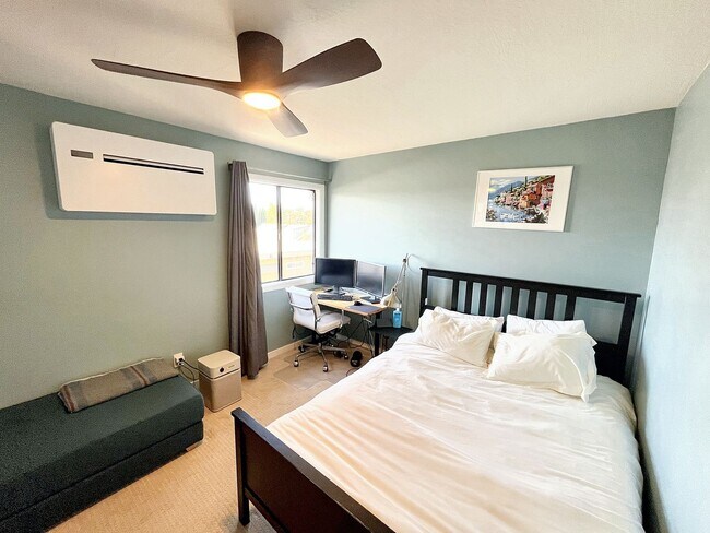 Foto del edificio - Modern 2B/2.5B TH Steps from Dimond Park A...