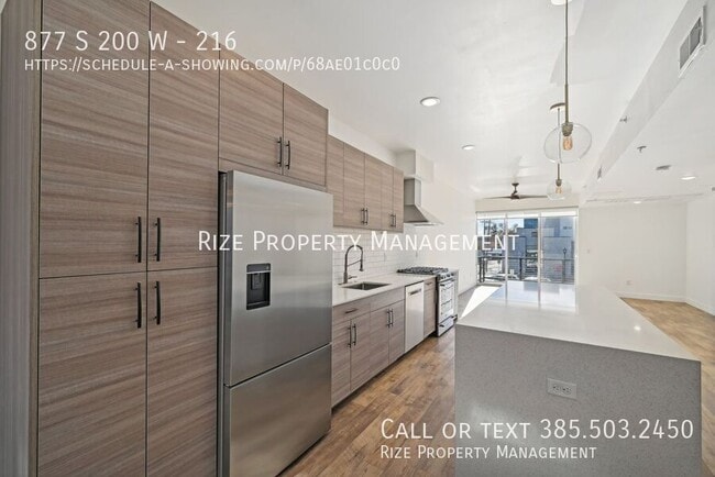 Building Photo - 877 S 200 W