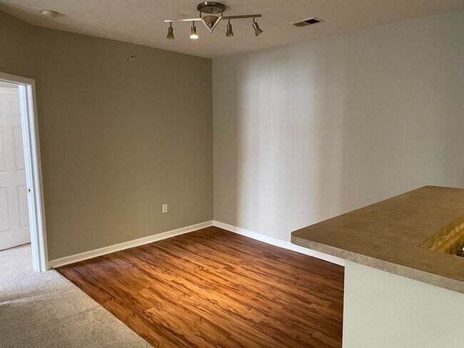 Foto del edificio - 1172 Retriever Wy