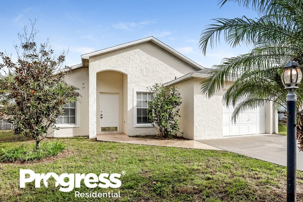 166 Diamond Ridge Blvd, Auburndale, FL 33823 House for Rent in