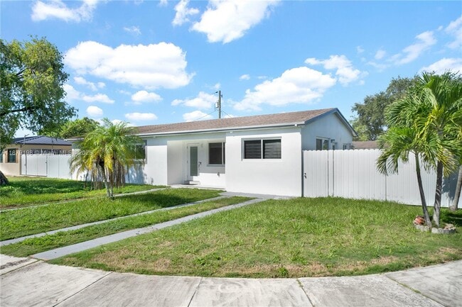 Foto del edificio - 29810 SW 153rd Ct