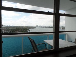 Building Photo - 6770 Indian Creek Dr