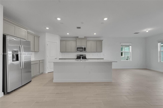 Building Photo - 1687 Hoot Owl Holw