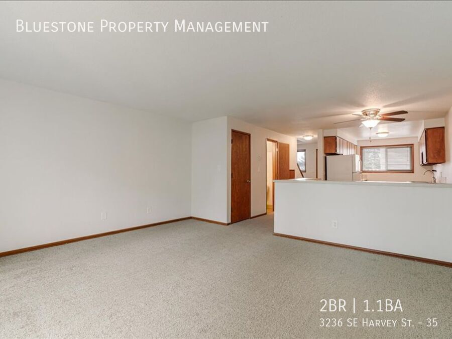 Foto principal - 3236 SE Harvey St