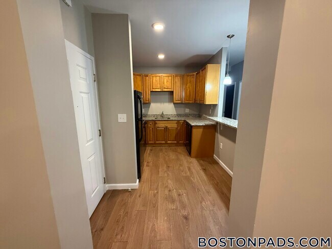 Foto del edificio - 757 Highland Ave