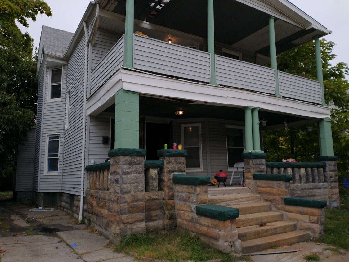 Primary Photo - 1230 East 84th Street, Unit 1