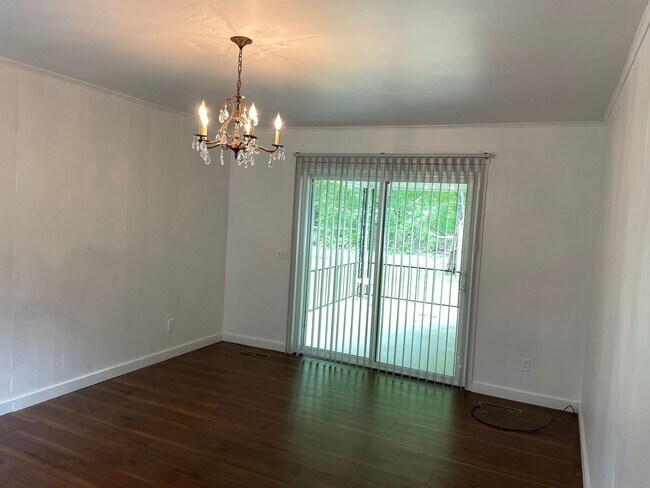 Foto del edificio - 3 bed 2 bath home