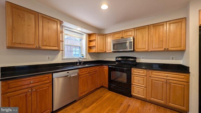 Building Photo - 12140 Bentridge Pl