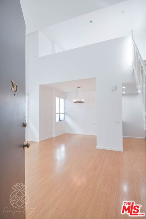 Foto del edificio - 1727-1727 Glendon Ave