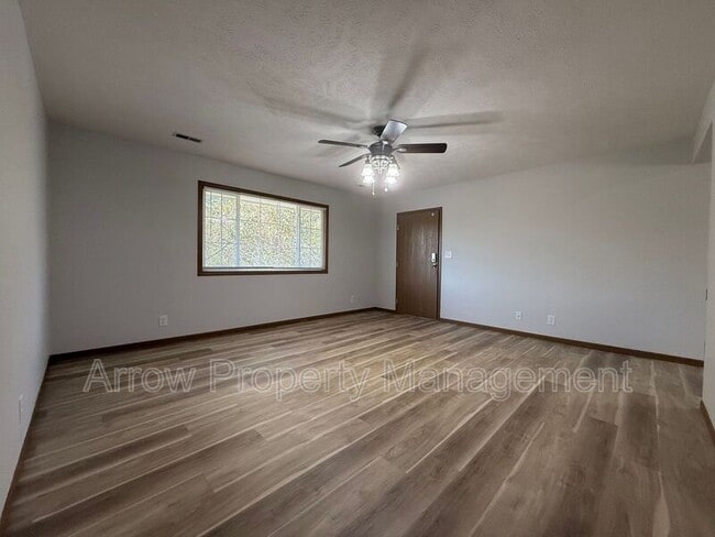 Foto del edificio - 535 Oak St