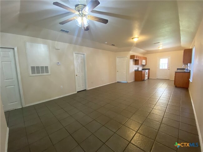 Building Photo - 239 Rosalie Dr