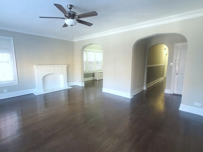 Foto del edificio - 8028 S Phillips Ave