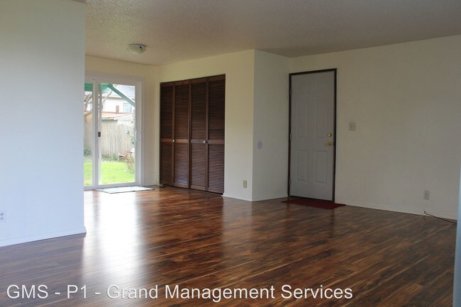 Foto del edificio - 3 br, 1 bath House - 1025 Pacific