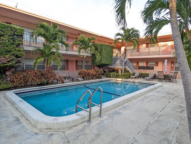 Pool - 2451 NE 49th St