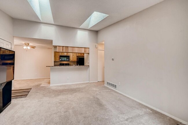 Building Photo - 7830 W 87th Dr