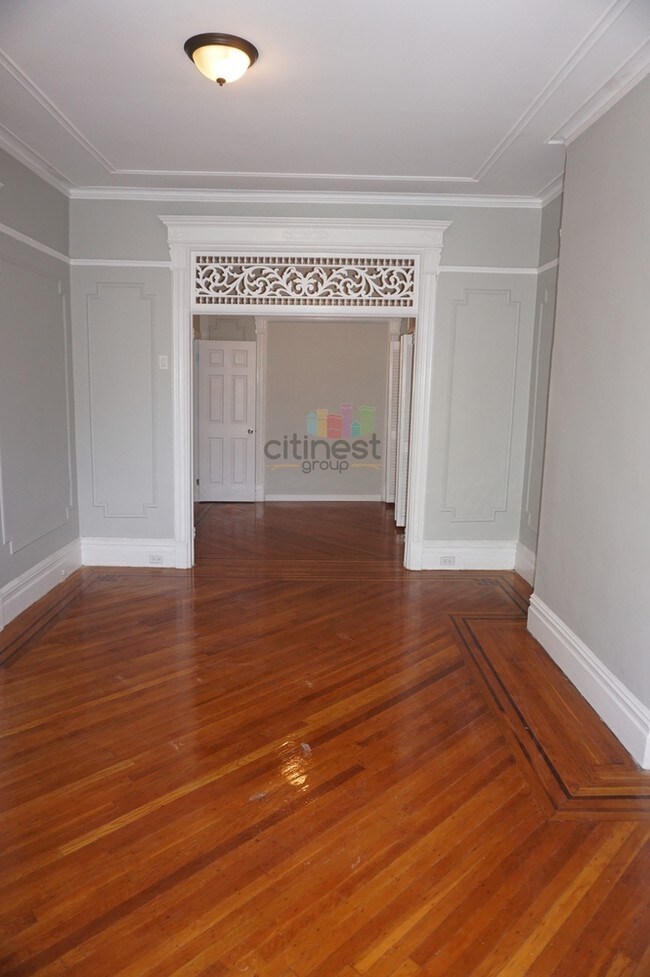 Building Photo - 461 72nd St